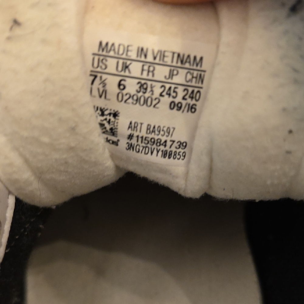 Adidas Gazelle Sneakers - Picture 7 of 7